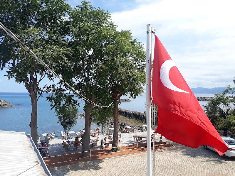 Beşikdüzü halk plajı