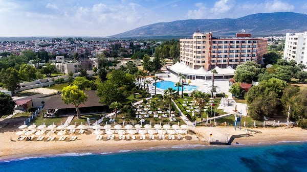 The Holiday Resort Hotel