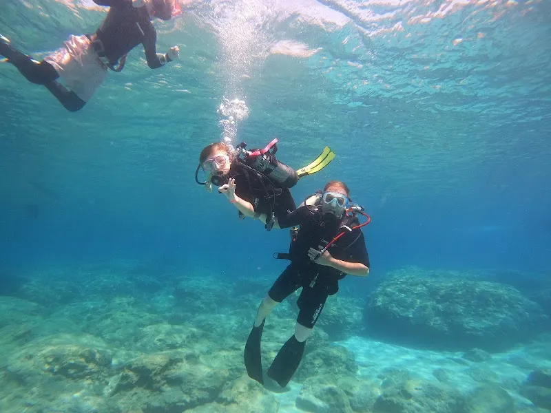Waterhoppers Pefkos